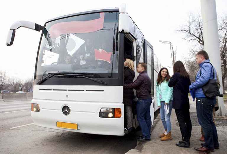 Пассажирские перевозки на автобусе из Армавир в поселок Домбай
