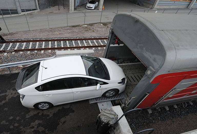 Жд отправка автомобиля  из Красноярска в Краснодар